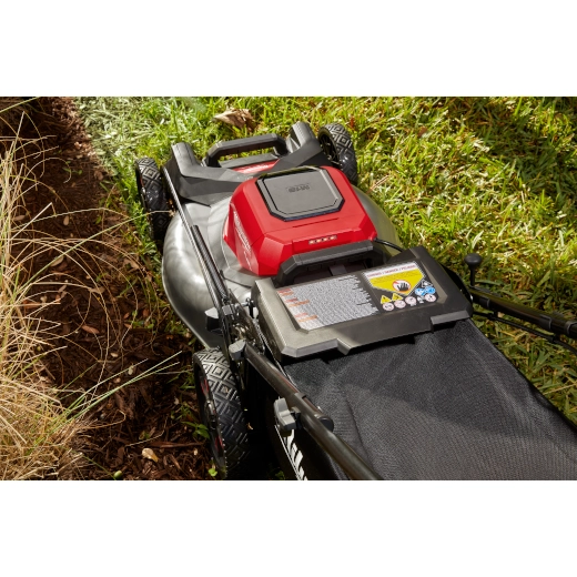 Milwaukee M18 FUEL 2823-22HD 21-Inch Self-Propelled Lawn Mower Kit with 2 HD12.0 Batteries and Charger